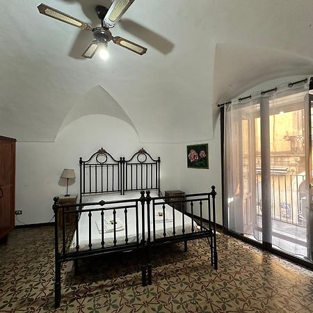 Appartamento Oldtown Centro Storico Катанія Екстер'єр фото